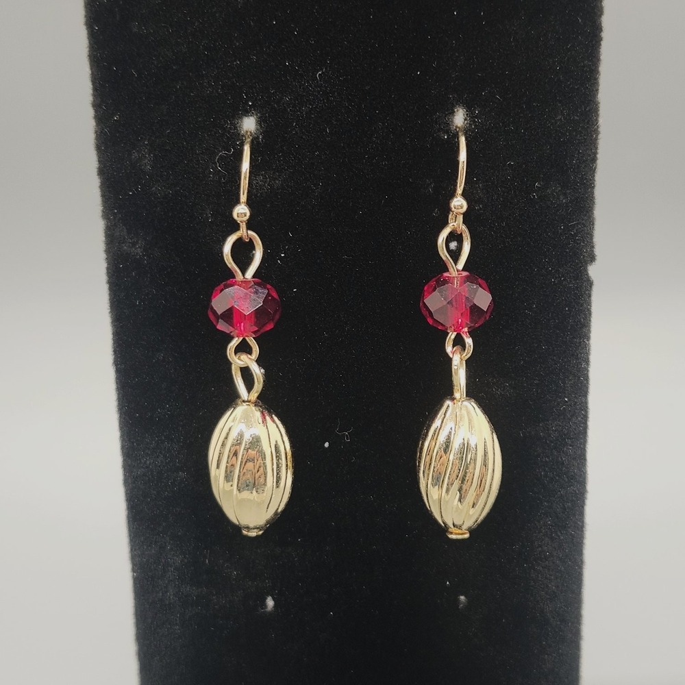 Dangle Drop Earrings 1.75" Gold Tone Ribbed Red Faceted Beads